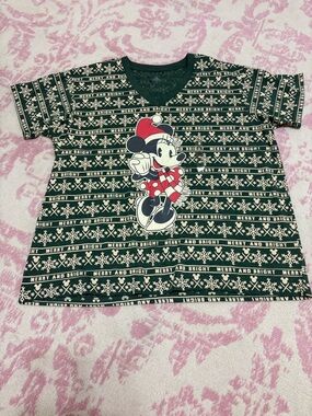 Disney NWOT Green Fair Isle Christmas Holiday Minnie Mouse Short Sleeve T-Shirt